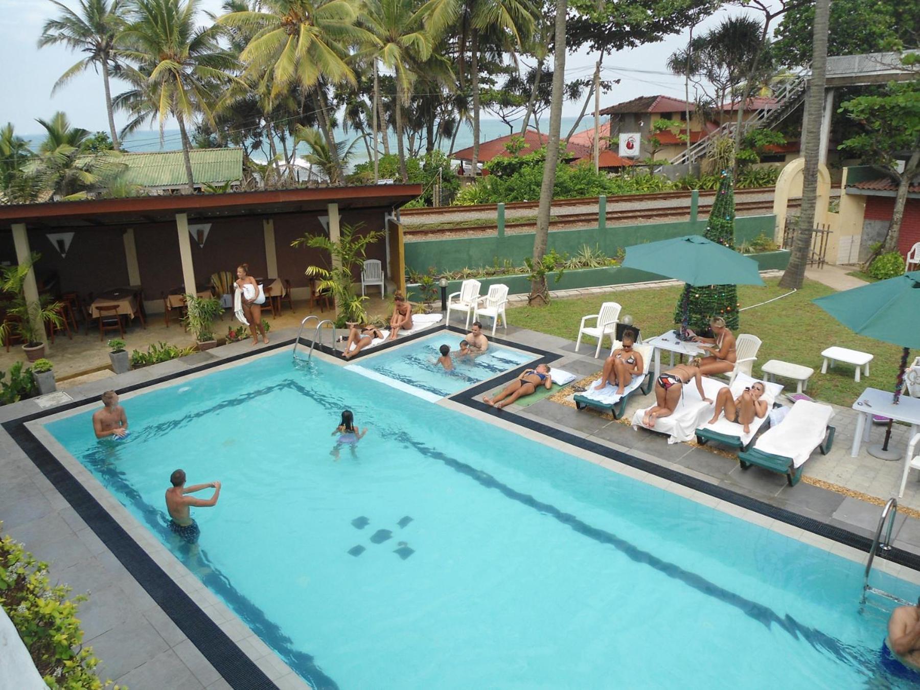 Ranveli Beach Hotel 마운트 라비니아 외부 사진