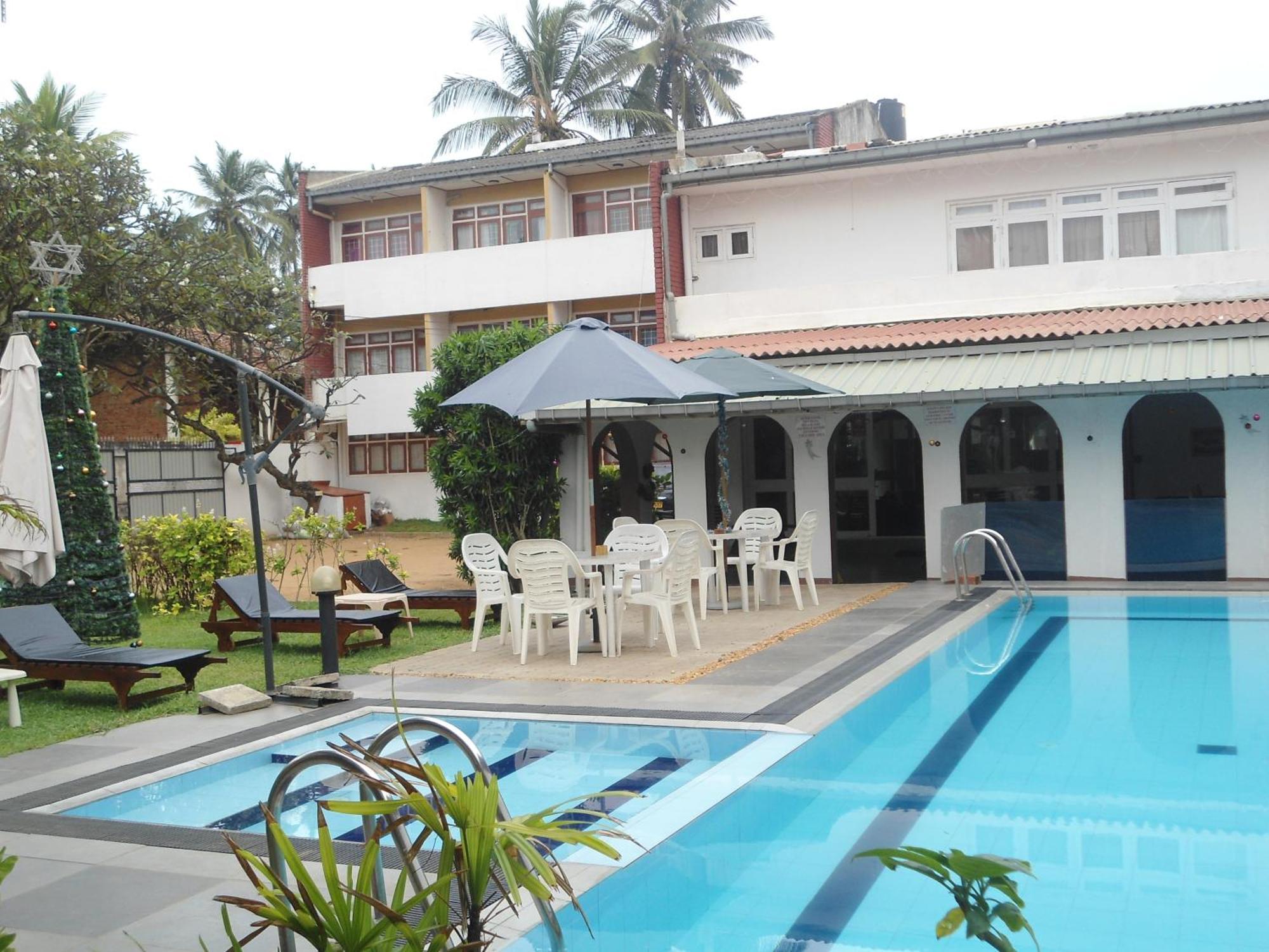 Ranveli Beach Hotel 마운트 라비니아 외부 사진