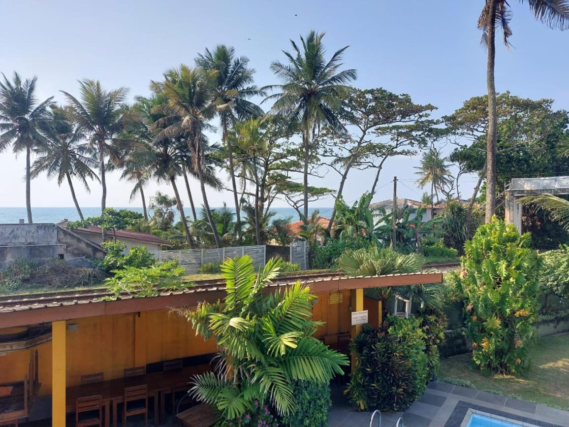 Ranveli Beach Hotel 마운트 라비니아 외부 사진